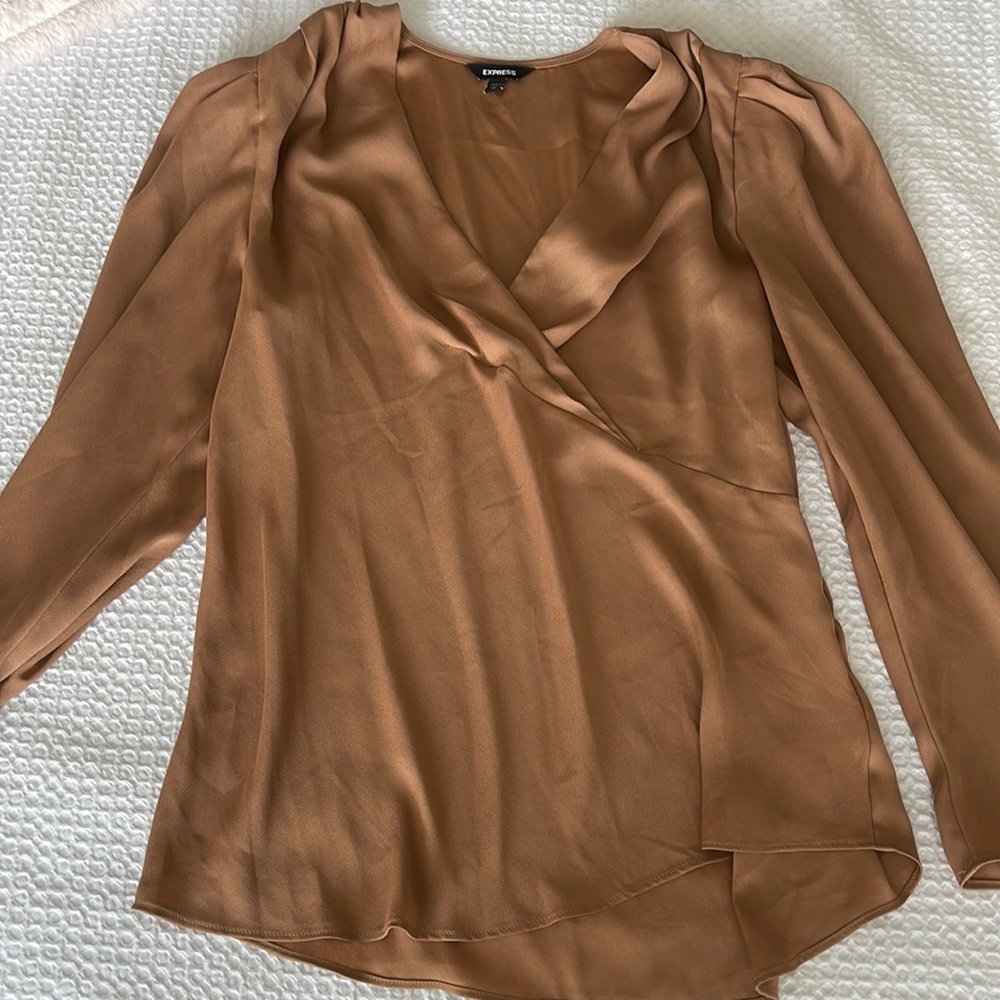 Express blouse.